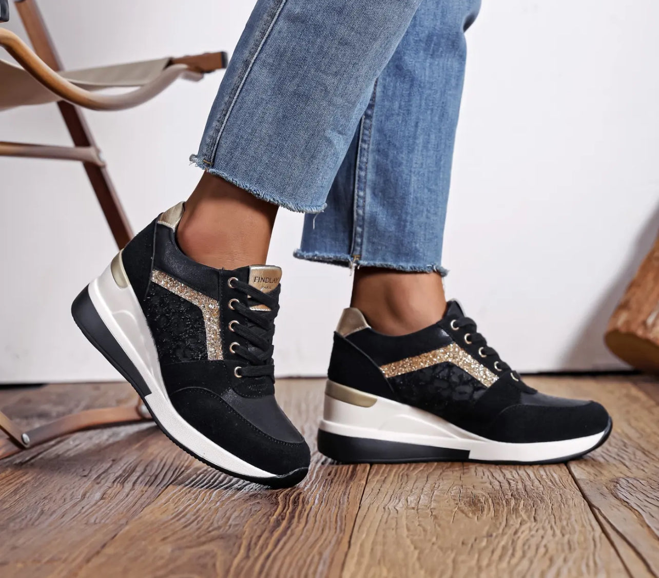 Sneakers noires compensées