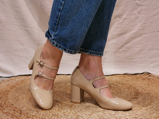 Chaussures vernis beige