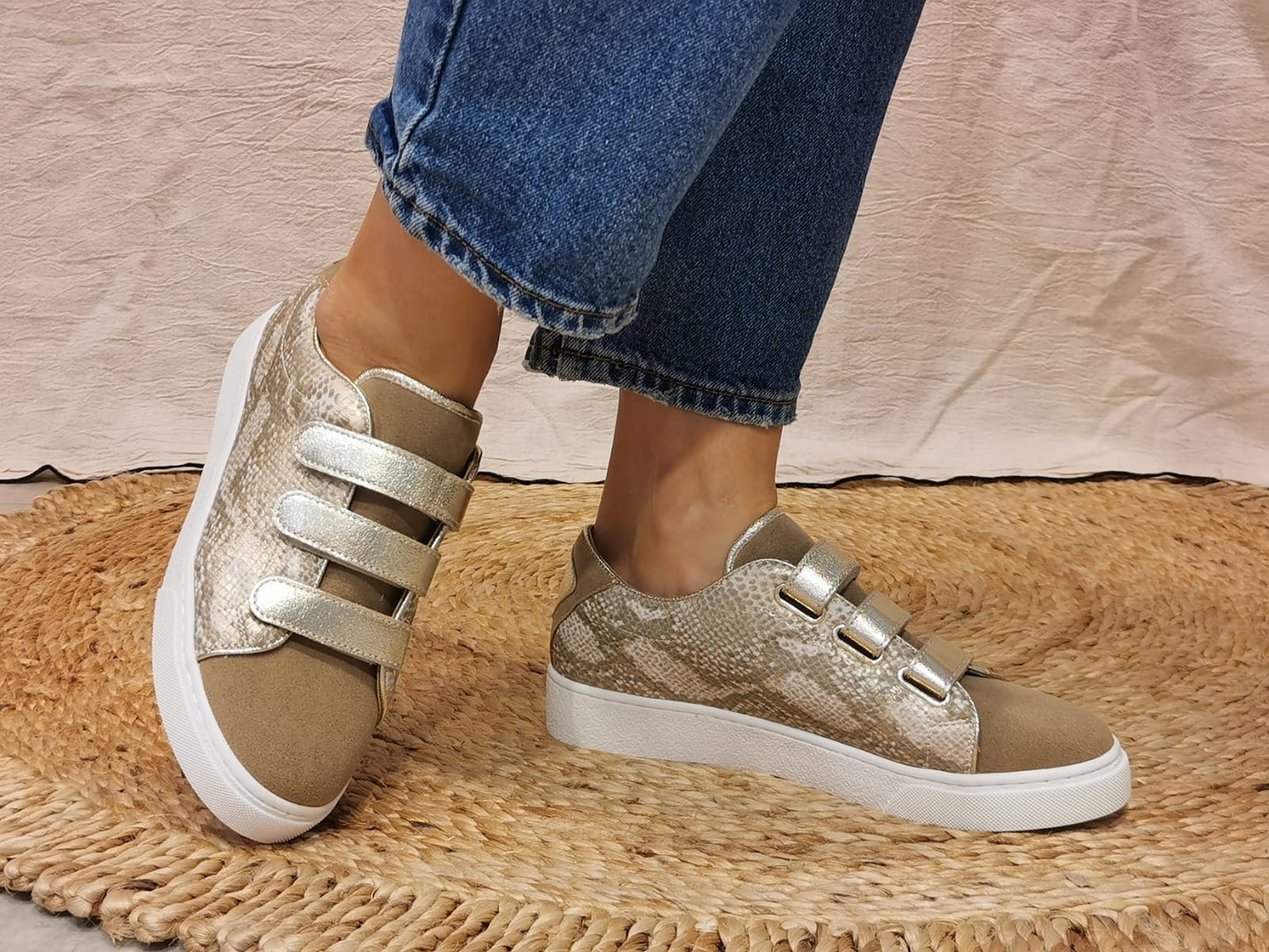 Sneakers serpent doré scratch