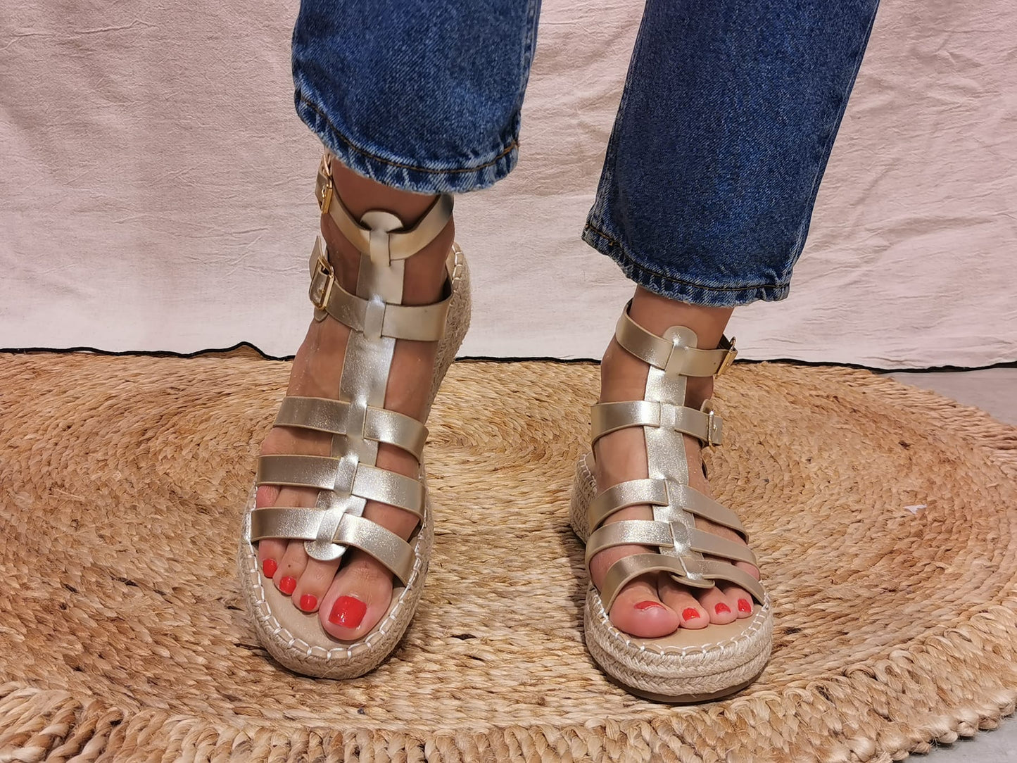 Sandales espadrilles compensées dorées