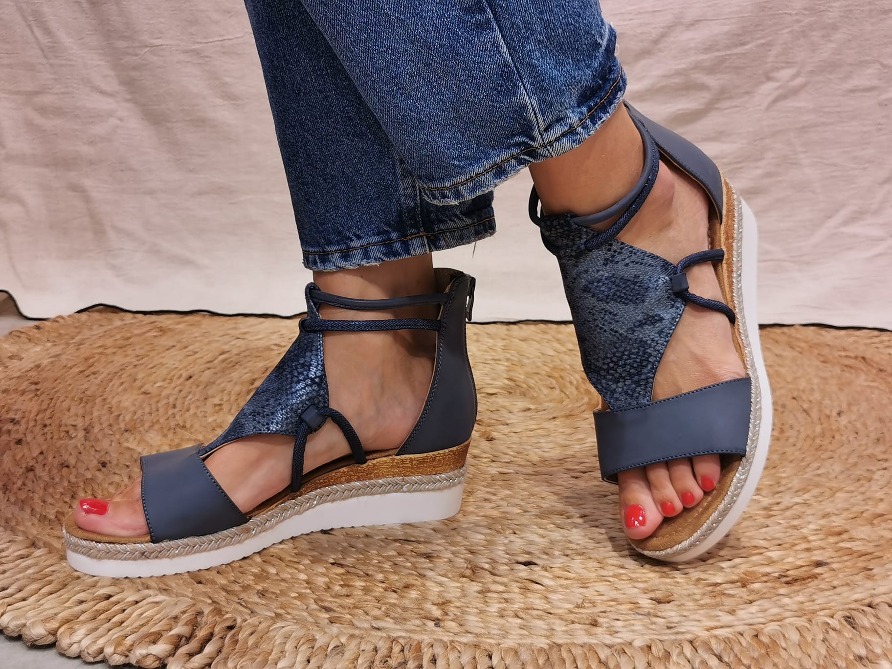 Sandales compensées bleues - Main Image