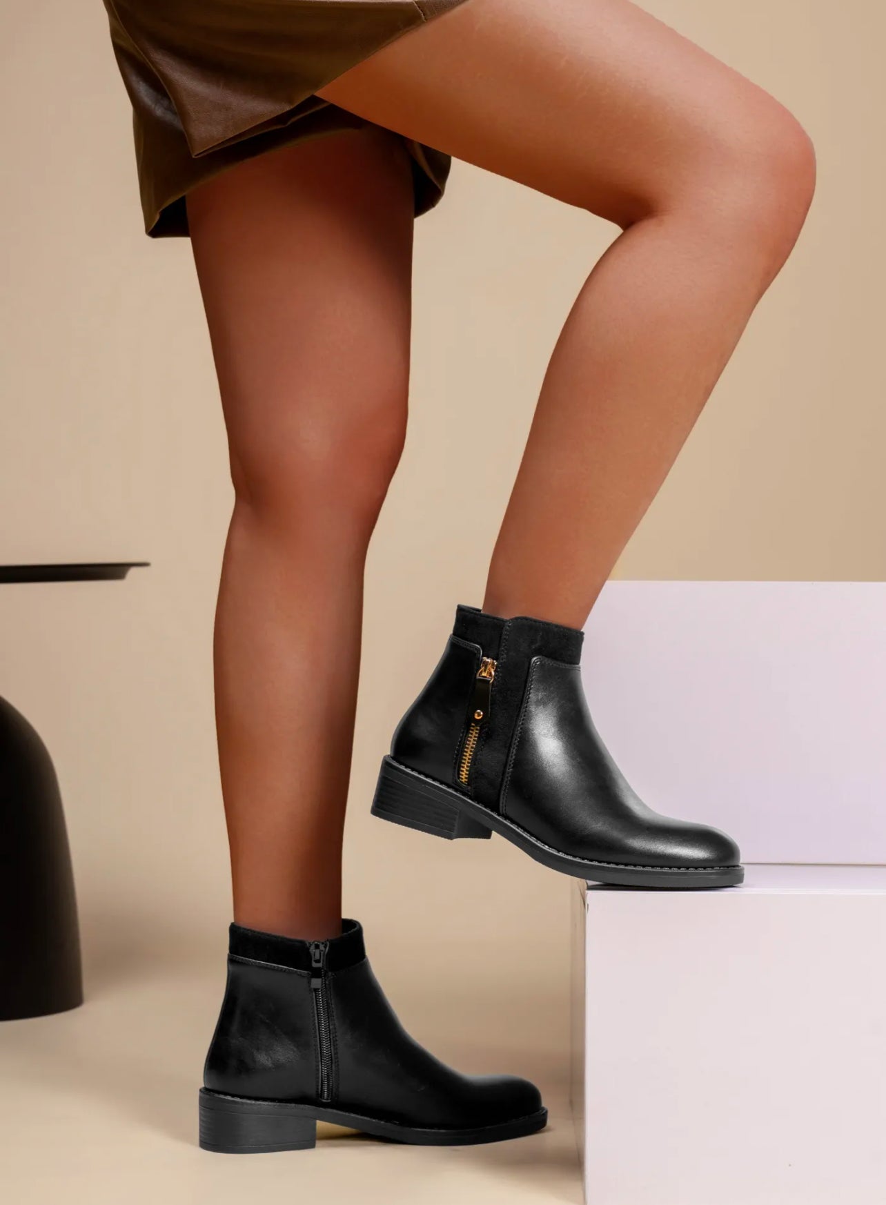 Bottines noires plates