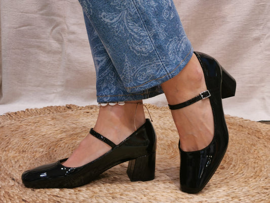 Chaussures à talon vernis noir