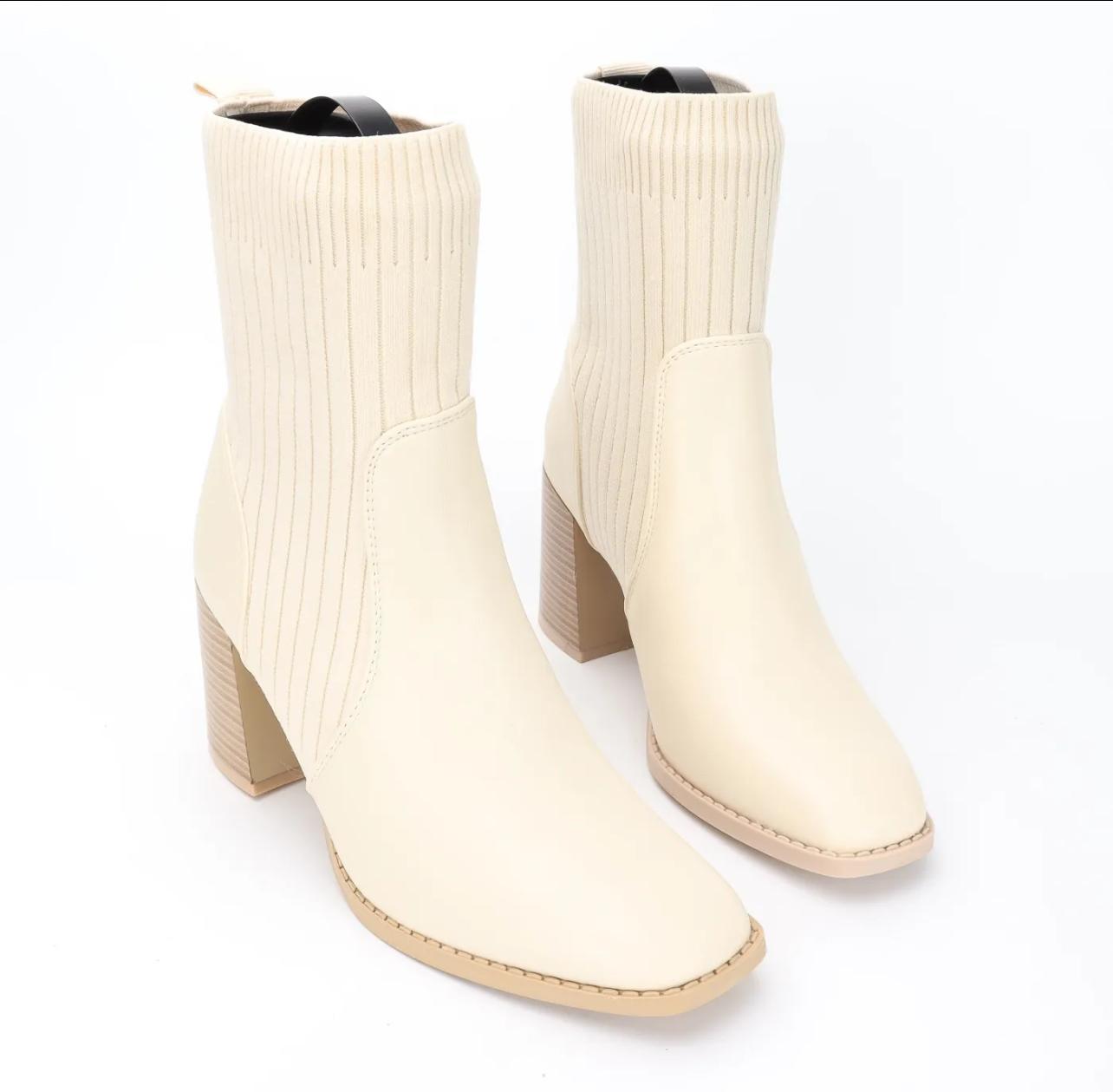 Bottine beige chaussette