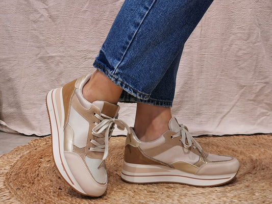 Baskets beige compensées