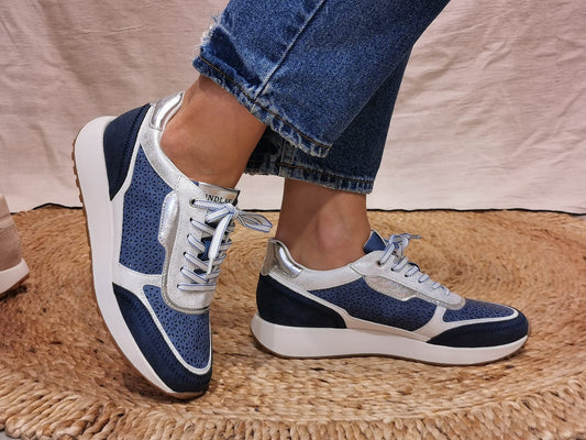 Basket confortable bleu